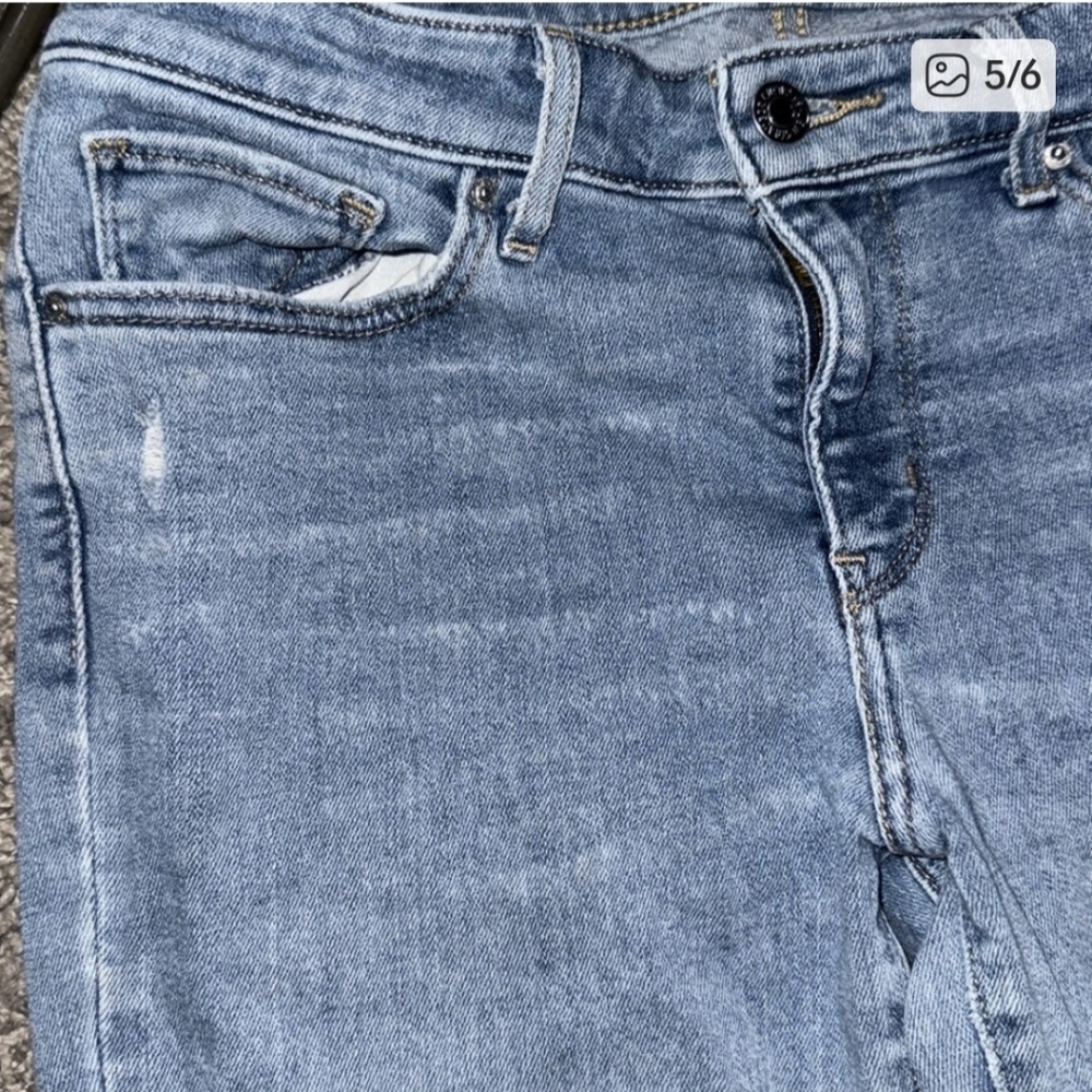 Levis|| 711 Womens' Skinny Jeans EUC - Picture 5 of 6